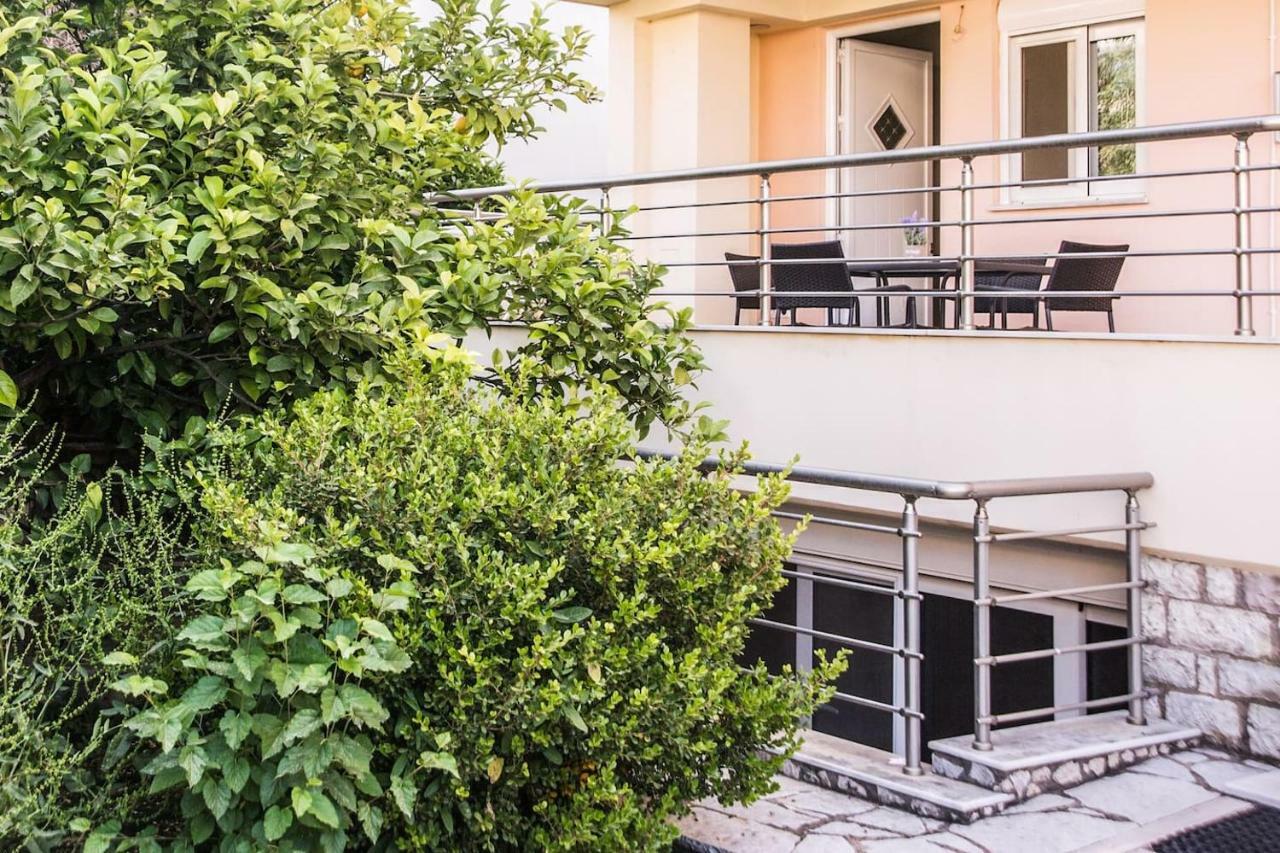 Kalamata Beach Maisonette Exterior photo